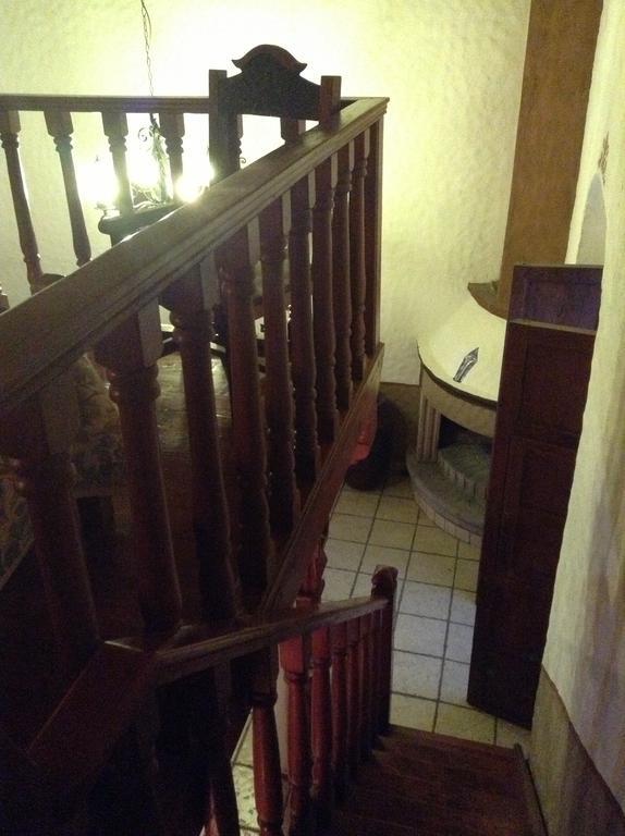 Hotel Los Escudos Patzcuaro Bagian luar foto